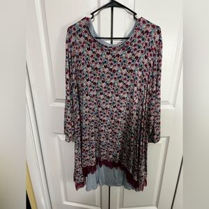 Logo by Lori Goldstein two piece top set FINAL PRICE